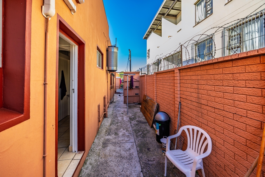 Commercial Property for Sale in Greenfields Eastern Cape